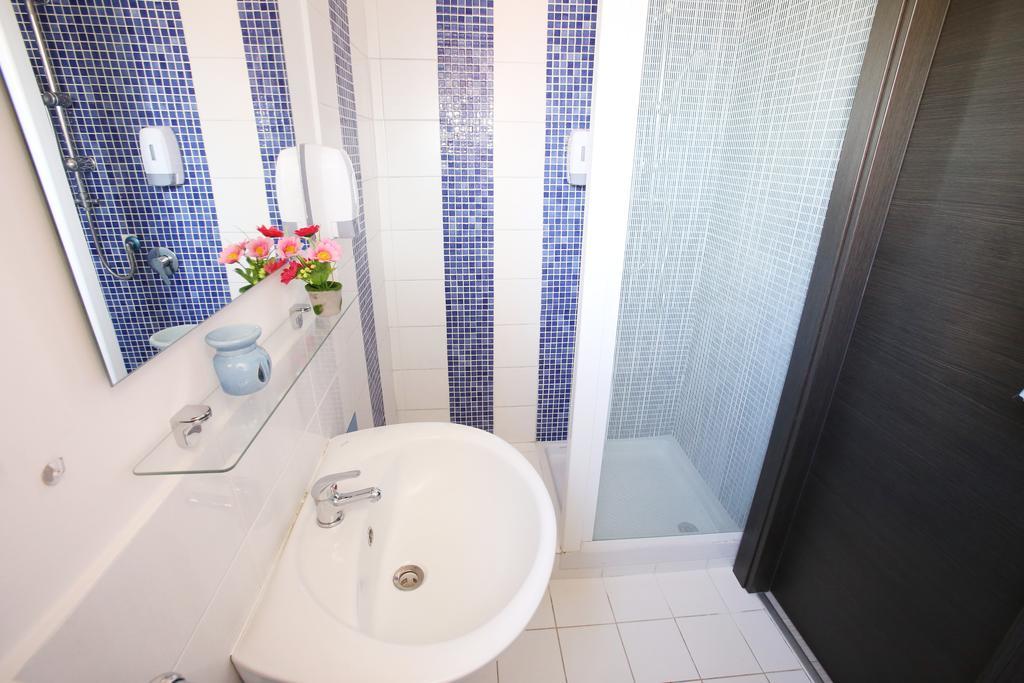 Iris Room Rome Bilik gambar